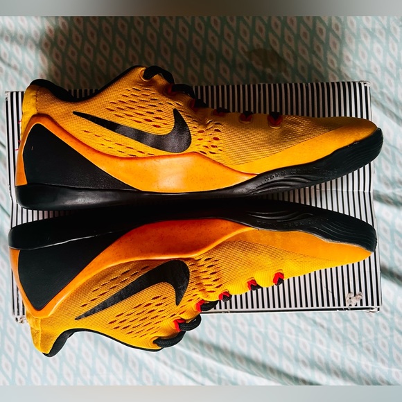 Kobe 9 Bruce Lee. Size 7 men’s - Picture 7 of 7